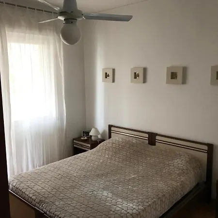 Apartment Trilocale Corso Inglesi Vicino Alle Spiagge.