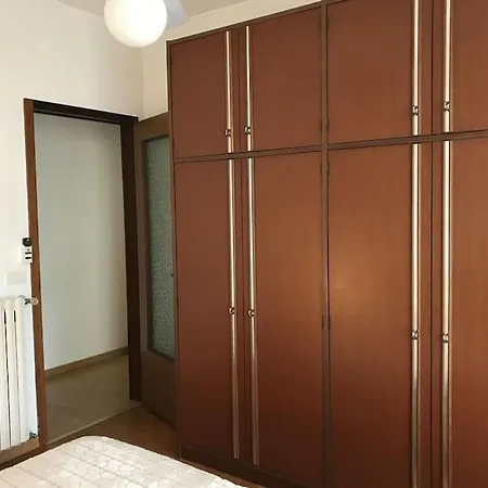 דירה Trilocale Corso Inglesi Vicino Alle Spiagge. סנרמו