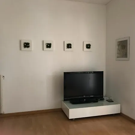 Apartment Trilocale Corso Inglesi Vicino Alle Spiagge. *