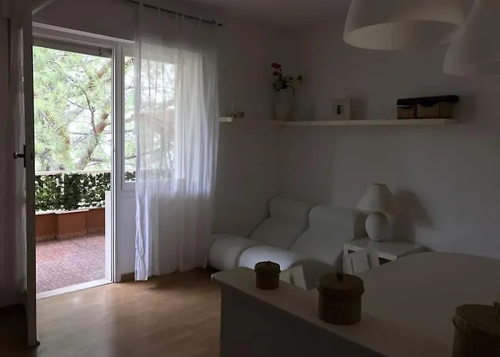 Trilocale Corso Inglesi Vicino Alle Spiagge. Σαν Ρέμο