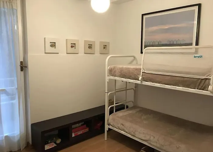 Trilocale Corso Inglesi Vicino Alle Spiagge.